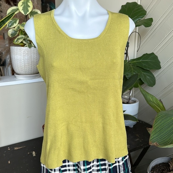 Vintage Sleeveless Ribbed Tank Size Large Silk - Picture 6 of 12